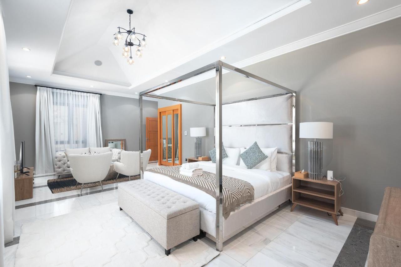 Maison Privee - Prvt Pool & Beach! In Luxury Palm Jumeirah Villa Dubai Esterno foto