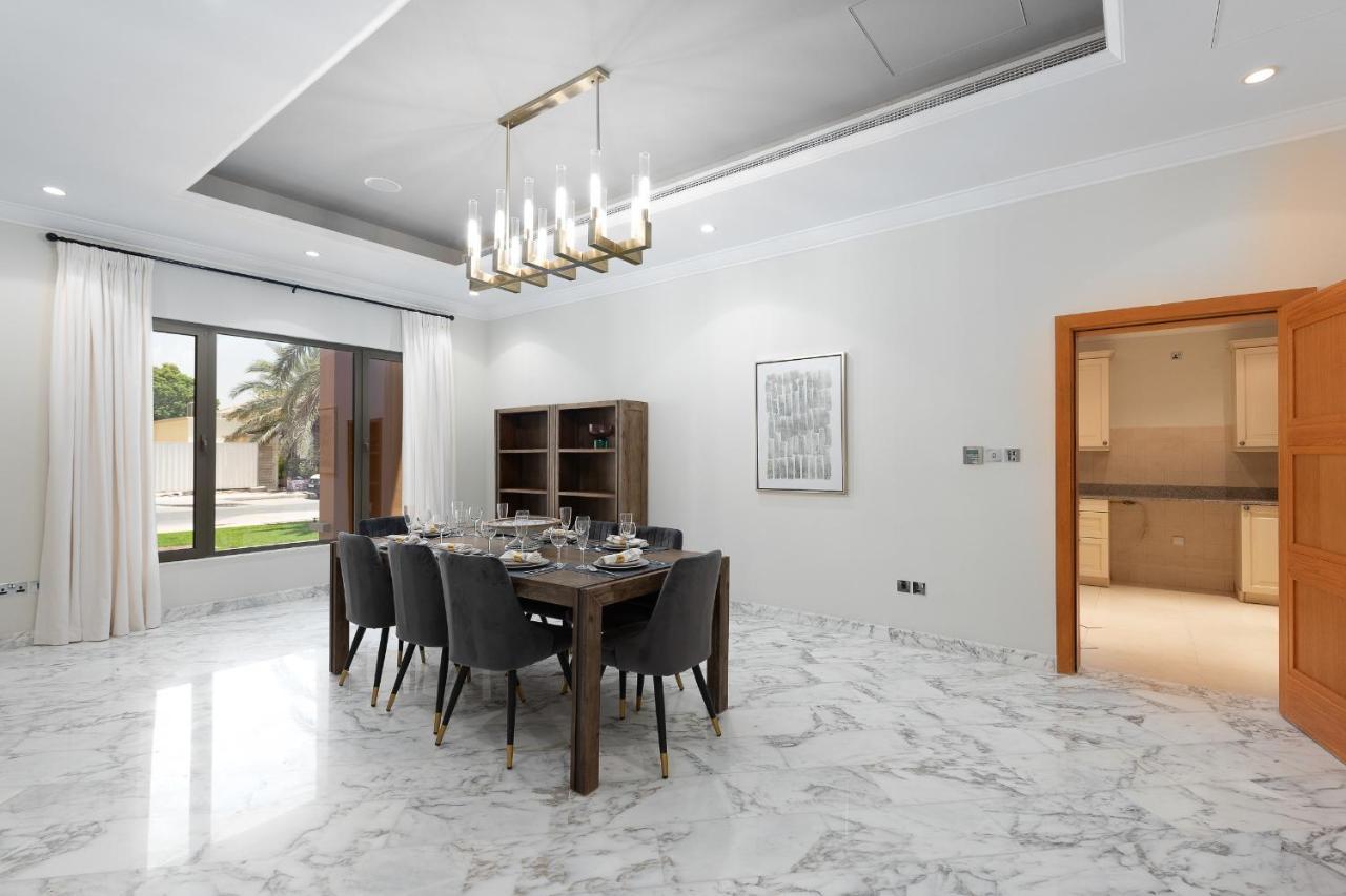 Maison Privee - Prvt Pool & Beach! In Luxury Palm Jumeirah Villa Dubai Esterno foto