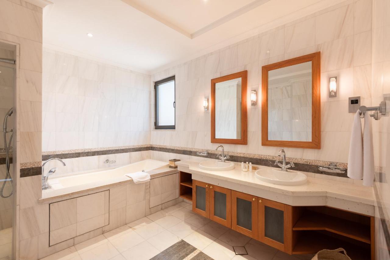 Maison Privee - Prvt Pool & Beach! In Luxury Palm Jumeirah Villa Dubai Esterno foto