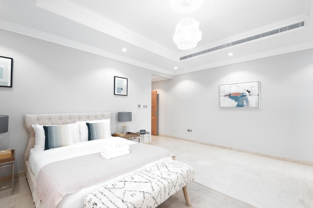 Maison Privee - Prvt Pool & Beach! In Luxury Palm Jumeirah Villa Dubai Esterno foto
